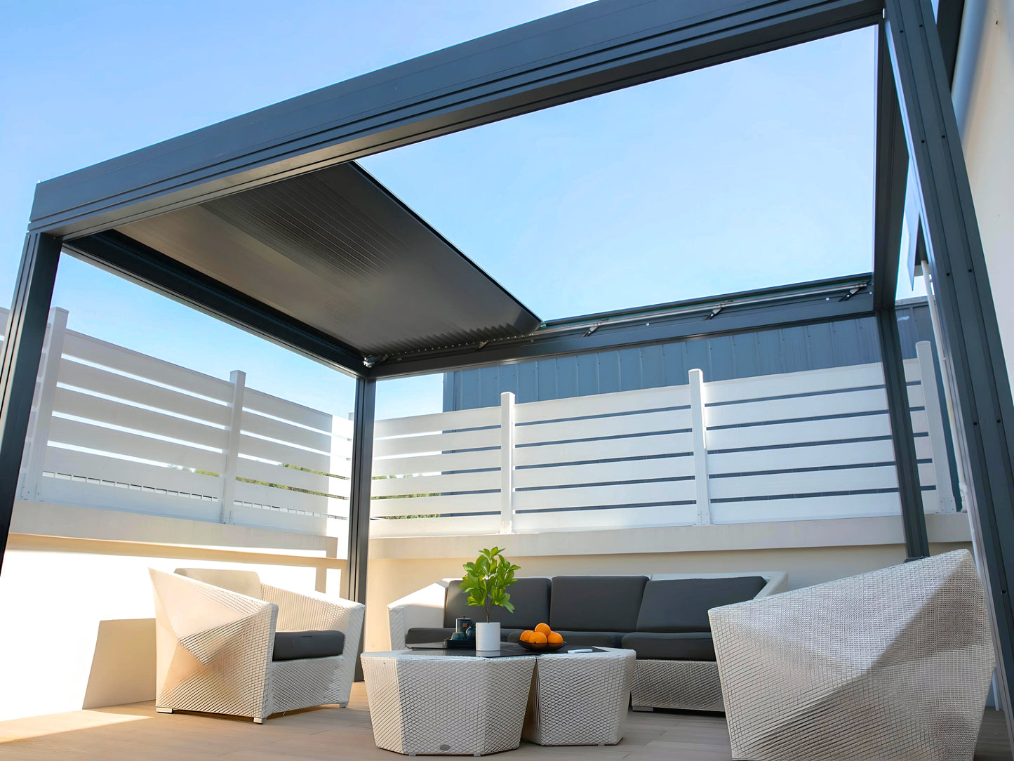 Retractable Roof Open Air Pergola